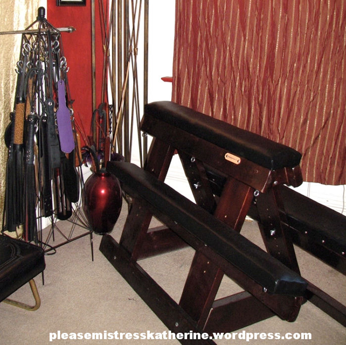 bdsm dungeon furniture cuffs restraints handcuffs bdsm store  restraints bondage store adult store